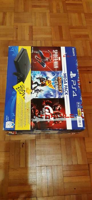 Playstation 4 Console with 3 games