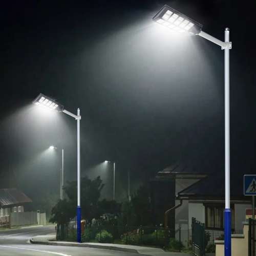 600W High Quality Solar Charged - Double Sided - LED Street Light - 12 Node - Remote Control