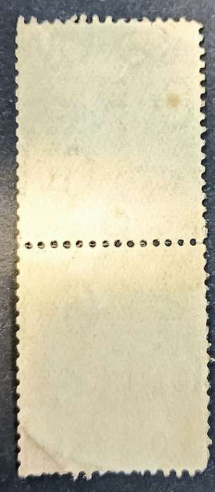 1911 -1912 King George V  1/2d pair 2 lines left of shield between dolphins