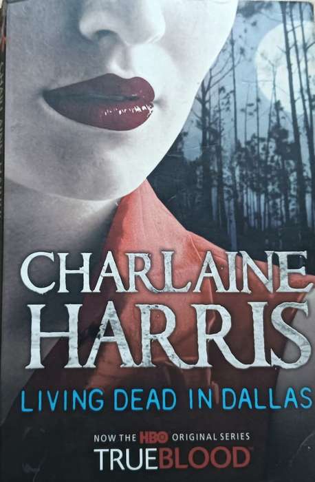 Living Dead in Dallas - Charlaine Harris- Softcover -279 pages