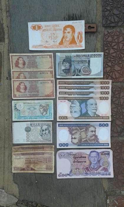 Variety of RSA and International Bank Notes