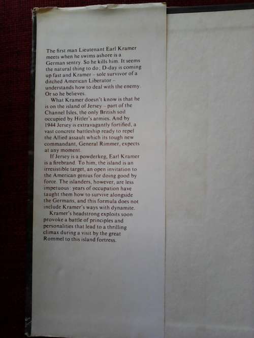Kramer`s War by Derek Robinson. H/C. 335 pp.