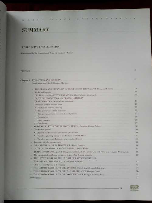 World Olive Encyclopaedia. 1996. H/C with jacket. Large luxury format. 479 pp. Weight: 2,7 kg