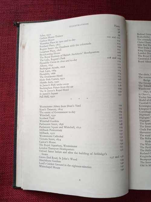 The Face of London by Harold P Clunn. 1956. H/C no jacket. Over 200 b/w illustrations. 628 pp.