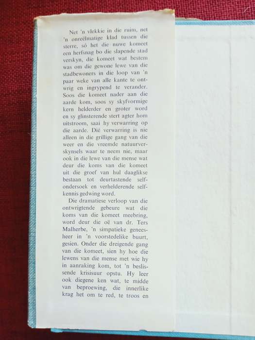 Die Koms van die Komeet deur Anna M Louw. Vierde druk 1965. Hardeband met stofomslag. 215 pp.