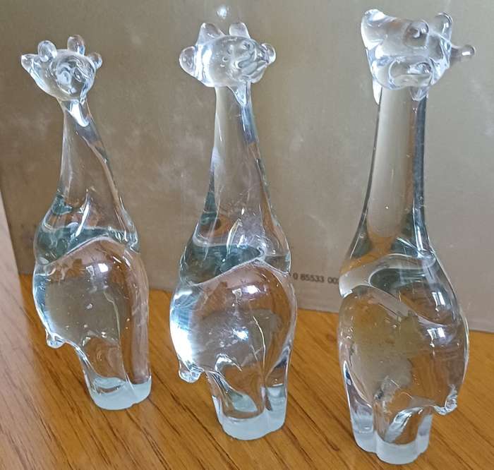 3 Ngwenya Glass Giraffes