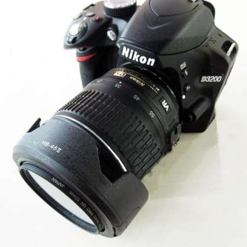 Generic HB-45ii (petal Shape) Lens Hood for Nikon AF-S DX 18-55mm f/3.5-5.6G VR