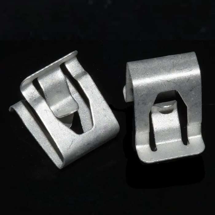 2x Universal Metal Auto Clips