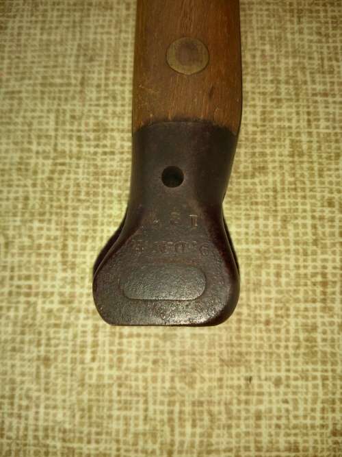 Wilkinson London WW1 1881-1907 Bayonet with leather scabbard