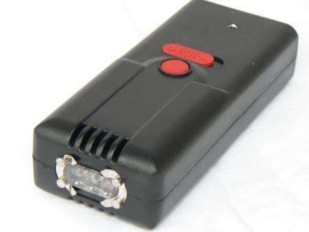 CP 900 000  Volt Stun Gun with BELT POUCH