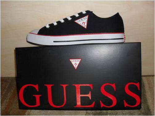 ***100% A U T H E N T I C *** Guess Sneakers Size 10/11