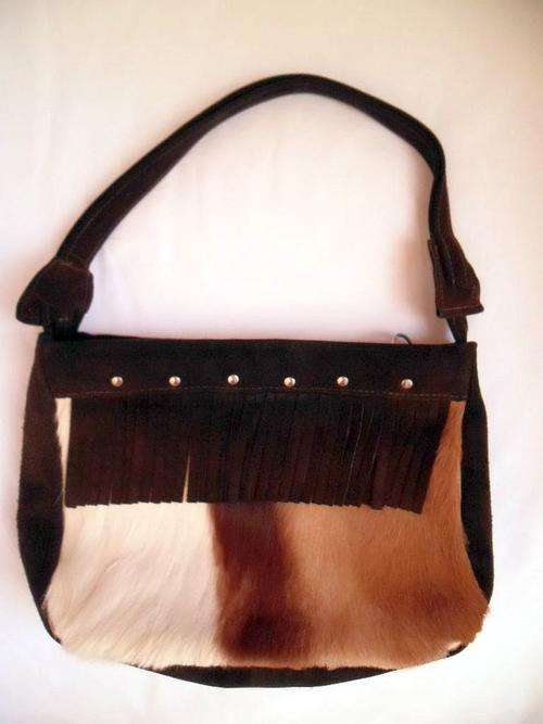 LOVELY VINTAGE GENUINE SPRINGBOK HIDE & SUEDE LEATHER SHOULDER HANDBAG