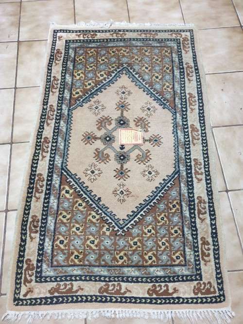 Tunisian Rug from 1972 in stunning condition
