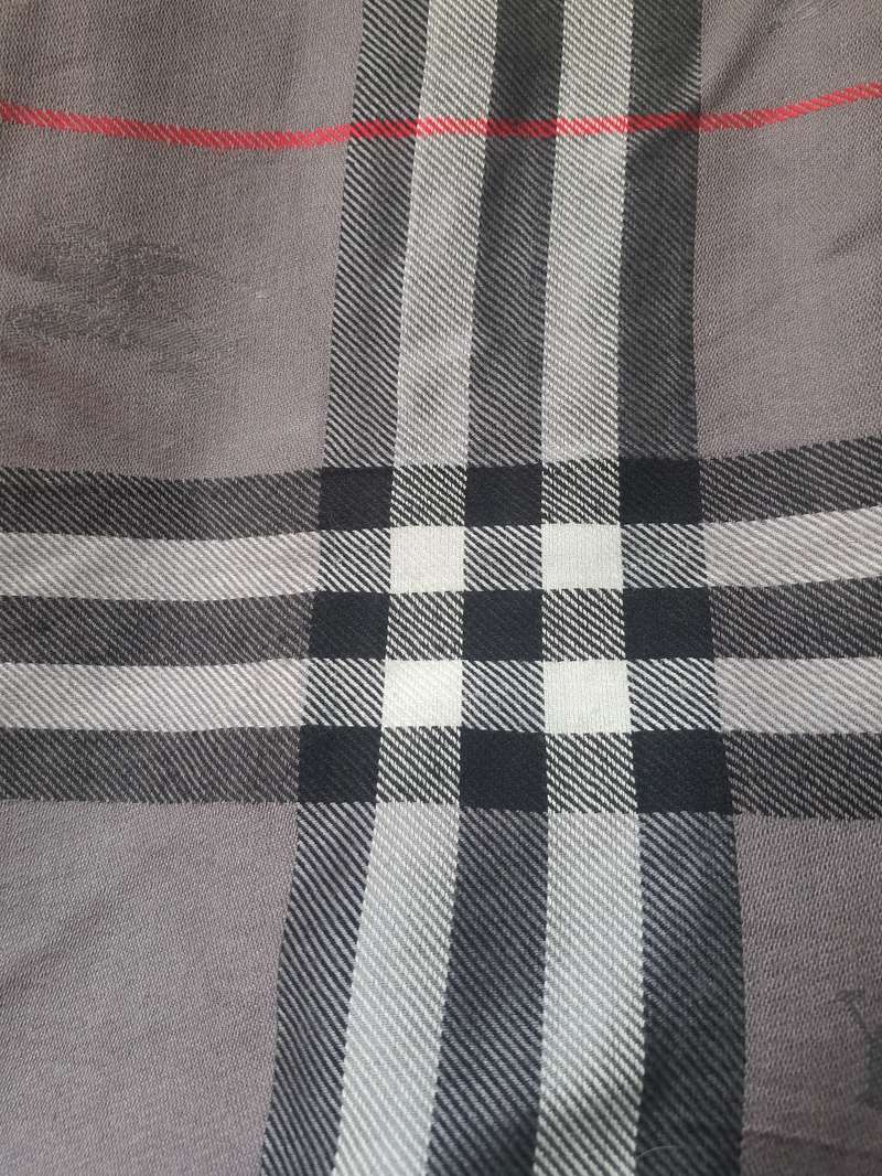 Scarves Wraps Burberry Scarf was listed for 1 600.00 on 23 May at 22 56 by ChotooA in Johannesburg ID 615017675