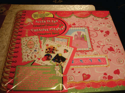 Albums Scrapbook Childrens scrapbook with lots of fun goodies.