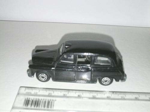 Matchbox Collectable Taxi FX4R 1986 Macau