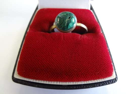 Malachite and brass ring size " T "- as per photo