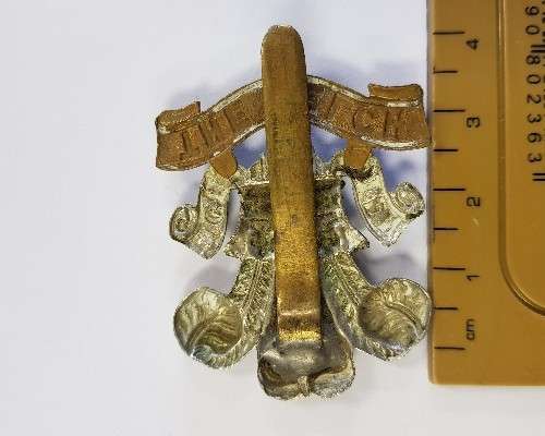 British the Welch Regiment Cap Badge as per photo