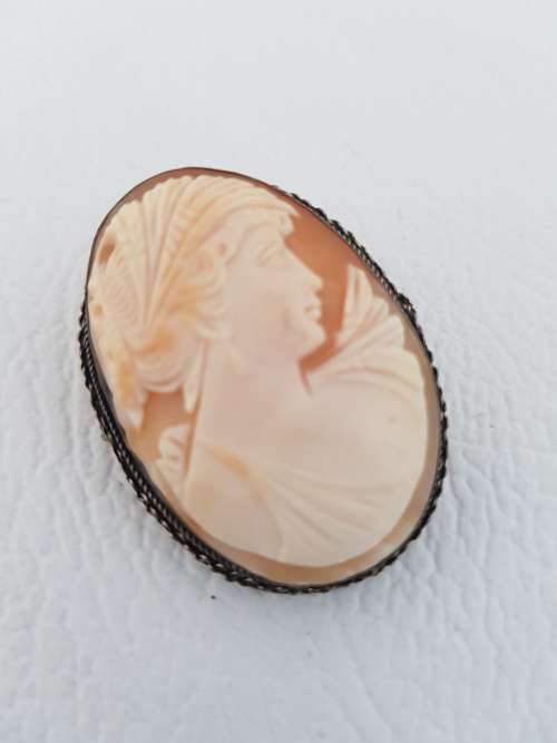German Silver Cameo Brooch/Pendant 7.8g in Original Box as per photo