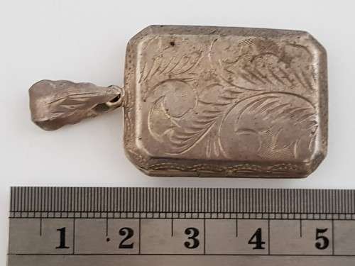 925 Sterling Silver Locket Pendant Weight 10.5g as per photo