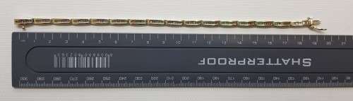 9ct Gold & Diamond Tennis Bracelet weight 11,6g as per photo