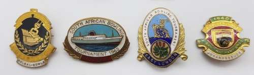 Lot of 14 bowling badges as per photo