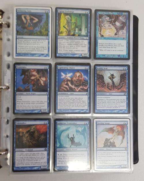 Lot of 1200+ Magic the Gathering Trading Cards in 2 Albums as per photo