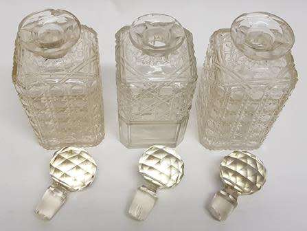 Vintage Oak Tantalus with 3 Cut Glass Decanters, incl key - 2 decanters has some chips as per photo