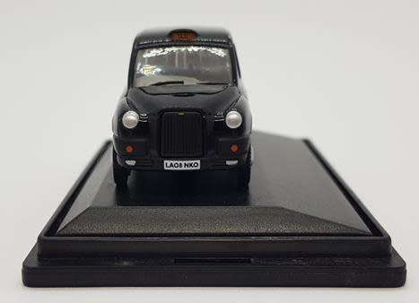 London Taxi Model Car made by Oxford Diecast scale 1:72 as per photo