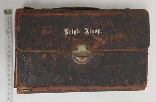 Vintage Men`s Grooming Kit in Leather Pouch as per photo