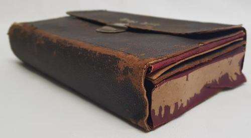 Vintage Men`s Grooming Kit in Leather Pouch as per photo
