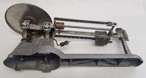Vintage OHAUS triple beam balance scale as per photo