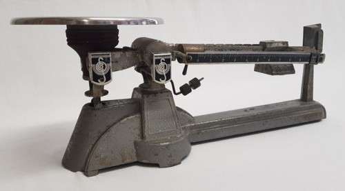 Vintage OHAUS triple beam balance scale as per photo