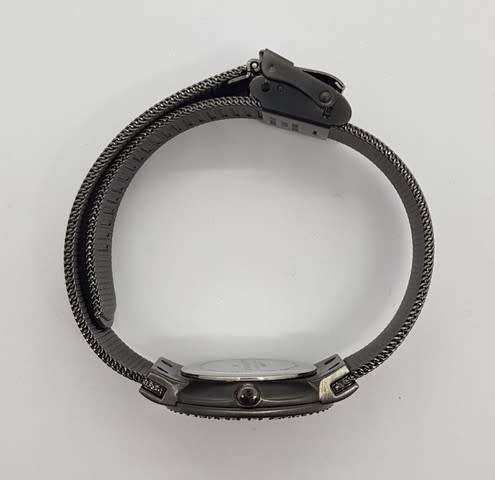 Skagen Denmark Ultraslim Stainless Steel Mesh Strap watch with Crystal Accents as per photo
