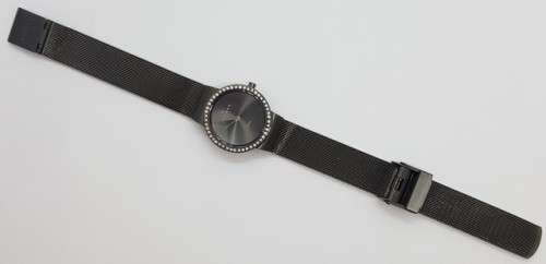Skagen Denmark Ultraslim Stainless Steel Mesh Strap watch with Crystal Accents as per photo
