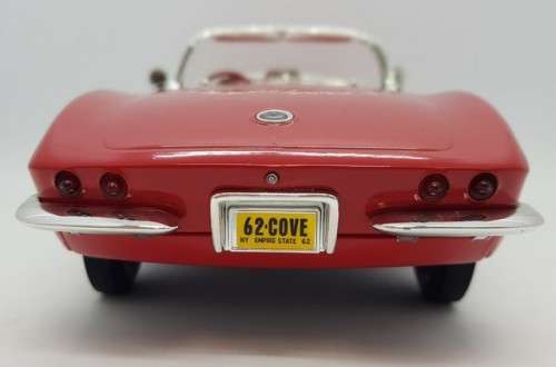 1962 Corvette Spider ERTL model car as per photo