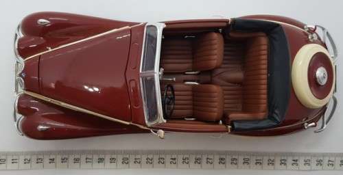 1937 BMW 327 Cabriolet Giuloy model car as per photo
