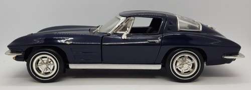 1963 ERTL Chevrolet Corvette Stingray 1:18 diecast model car as per photo