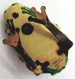 1950`s Wind-up Lithographed Tin Plate Toy Frog made in Germany as per photo