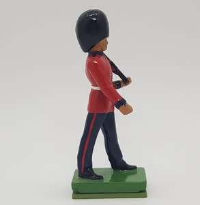 British Queen`s Guard Lead Figurine with machine gun as per photo