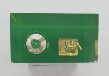 Hourglass with Statue of Liberty (miniature) as per photo