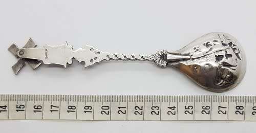 Dutch Silver Souvenir Spoon- Moving Windmill- Hallmarked, Made in Holland weight 19.4g as per photo