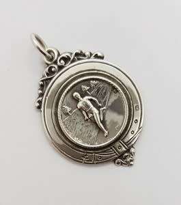 Antique Silver Medal Pendant English Silver Hallmarked weight 4.7g as per photo