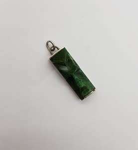 Sterling Silver Malachite Tribal Carved Face Mask Pendant weight 6.3g as per photo