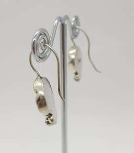 Vintage Sterling Silver Floral Earrings Designed by JL (Jessica-Lee) weight 5.7g as per photo