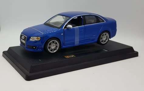 Burago Audi RS4 4-Door 2005 Model Car Scale 1/24 as per photo