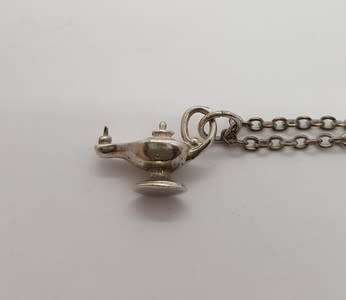 925 Sterling Silver Vintage Lantern Pendant and Chain weight 4.3g as per photo