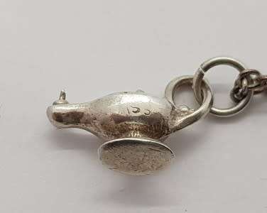 925 Sterling Silver Vintage Lantern Pendant and Chain weight 4.3g as per photo