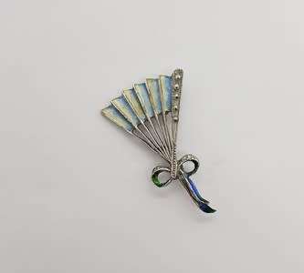 835 European Silver Marcasite and Enamel Brooch weight 5.2g as per photo