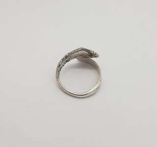 925 Sterling Silver Snake Ring weight 2.6g as per photo